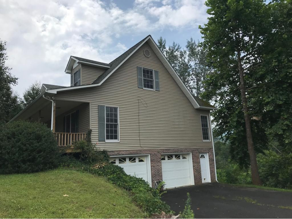 1102 Reece Hill Road Mountain City, TN 37683 - Photo 2 of 33 Photo 2