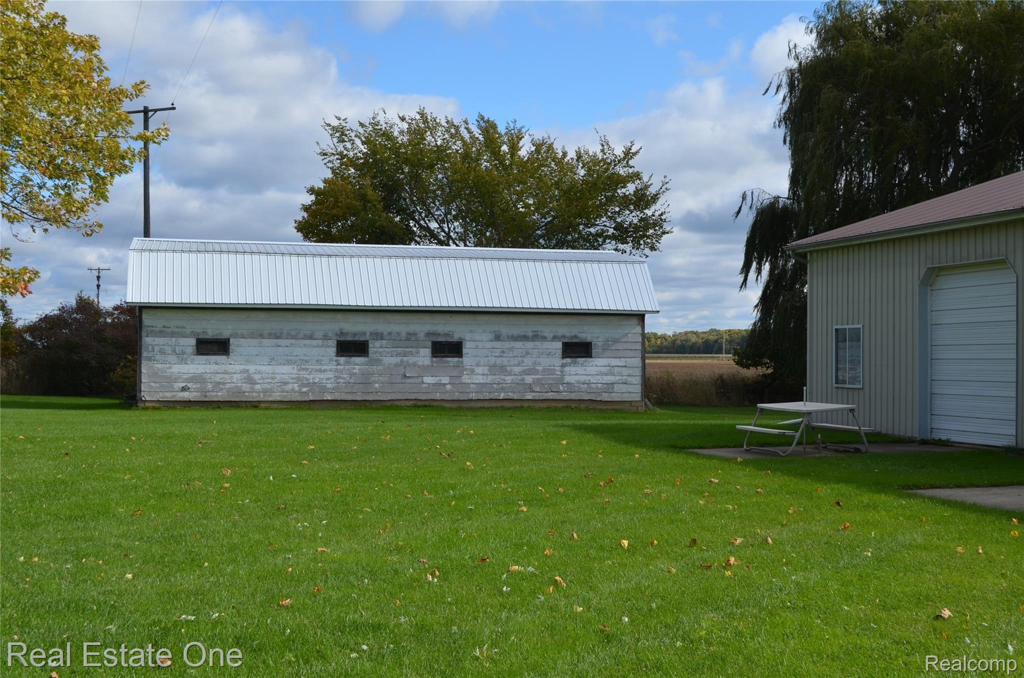 11372 East Juddville Road Flushing, MI 48433 - Photo 36 of 38 DSC_0480.JPG