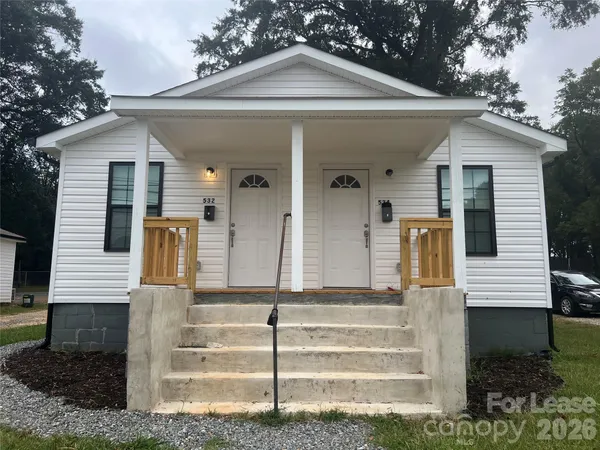 $1,150 | 534 North Church Street, Mooresville, NC 28115