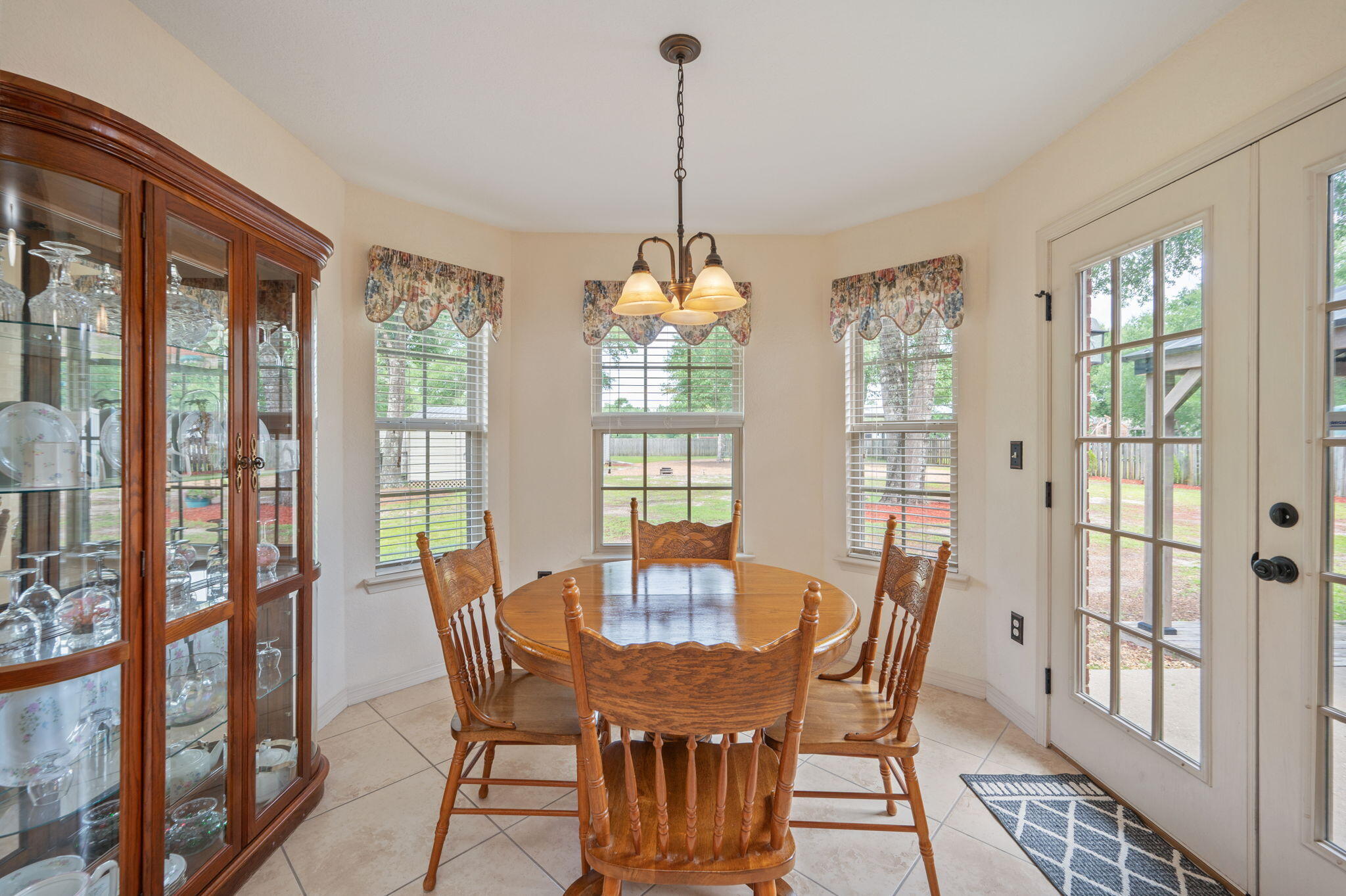 4216 Painter Branch Road Crestview, FL 32539 - Photo 15 of 38 Dining are