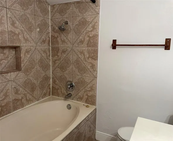 $1,900 | 5506 Gloucester Lane, Austin, TX 78723