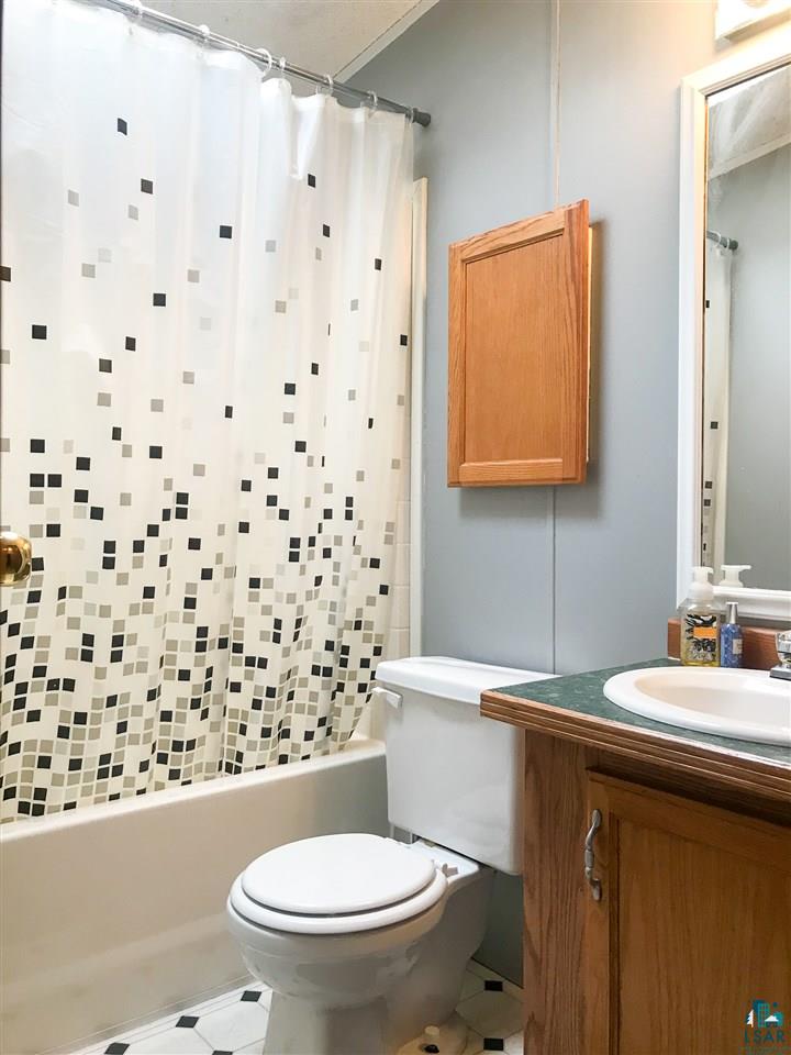 6661 Halseth Road Saginaw, MN 55779 - Photo 14 of 16 Main floor full bath #2