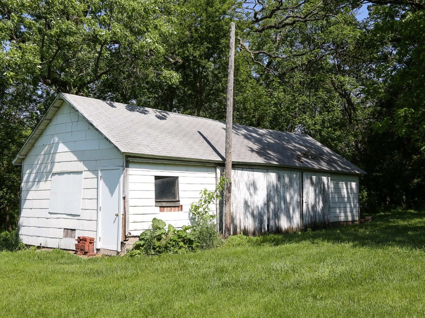 1671 Sterling Road Amboy, IL 61310 - Photo 19 of 42