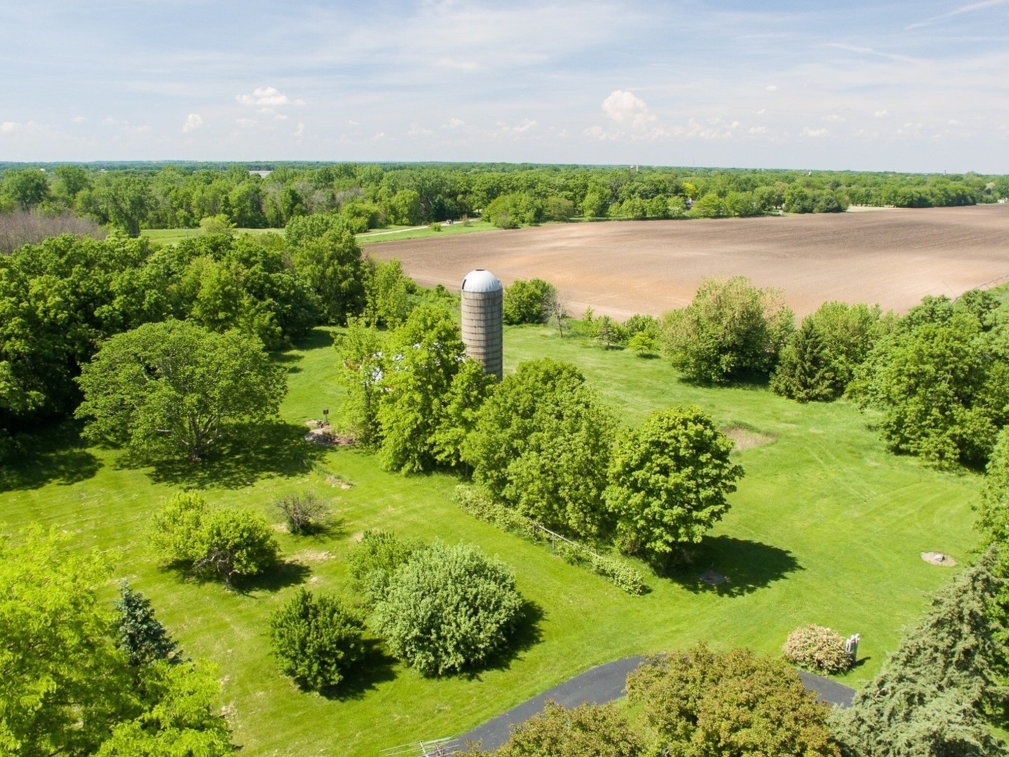 1671 Sterling Road Amboy, IL 61310 - Photo 7 of 42