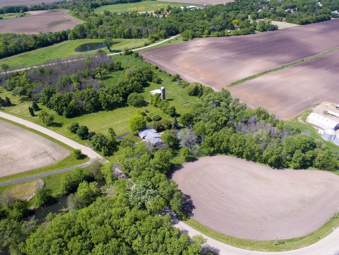 1671 Sterling Road Amboy, IL 61310 - Photo 9 of 42