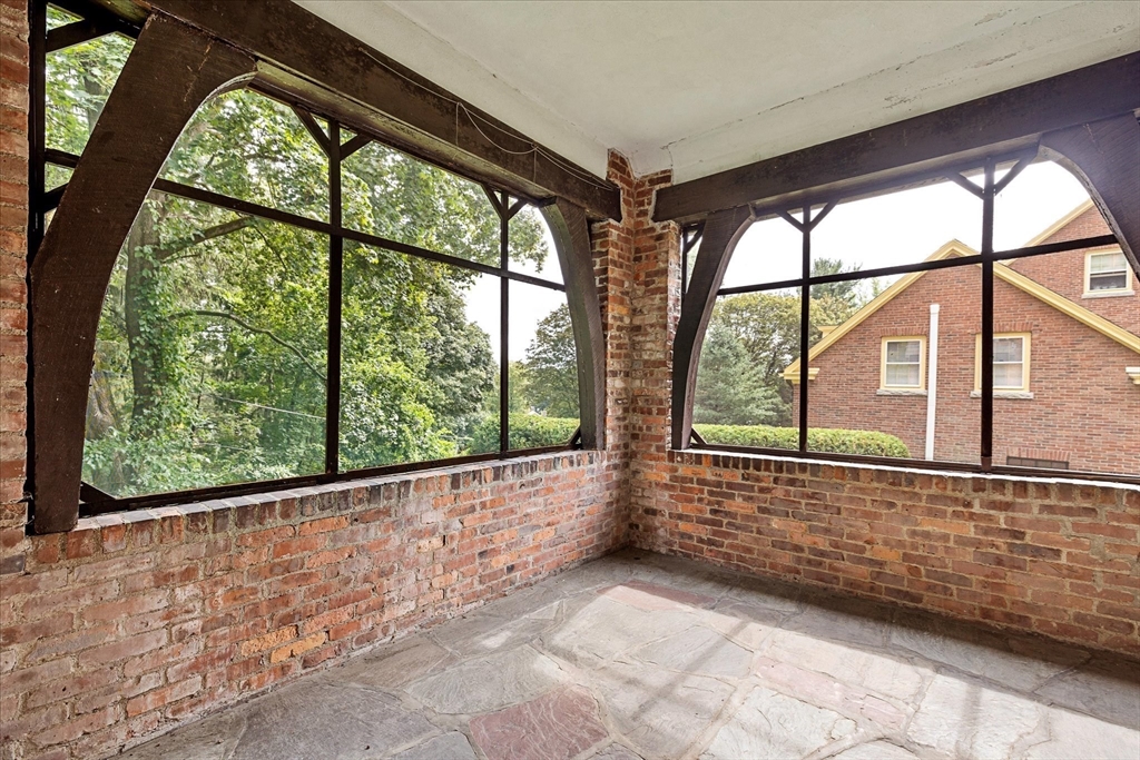 22 Audubon Road Worcester, MA 01602 - Photo 17 of 42