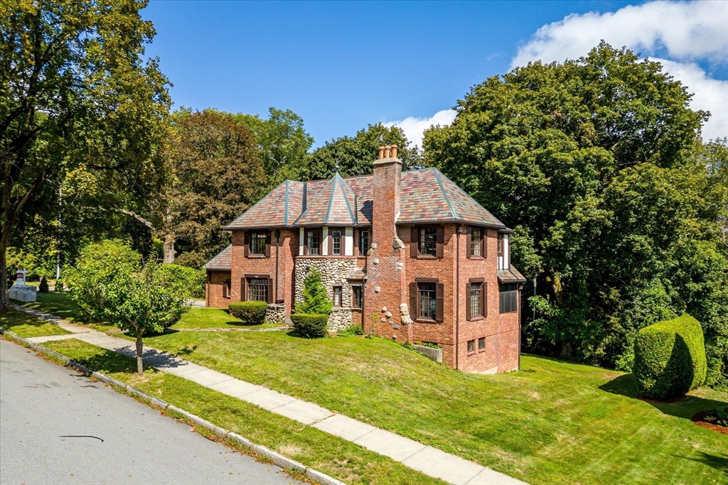 22 Audubon Road Worcester, MA 01602 - Photo 2 of 42