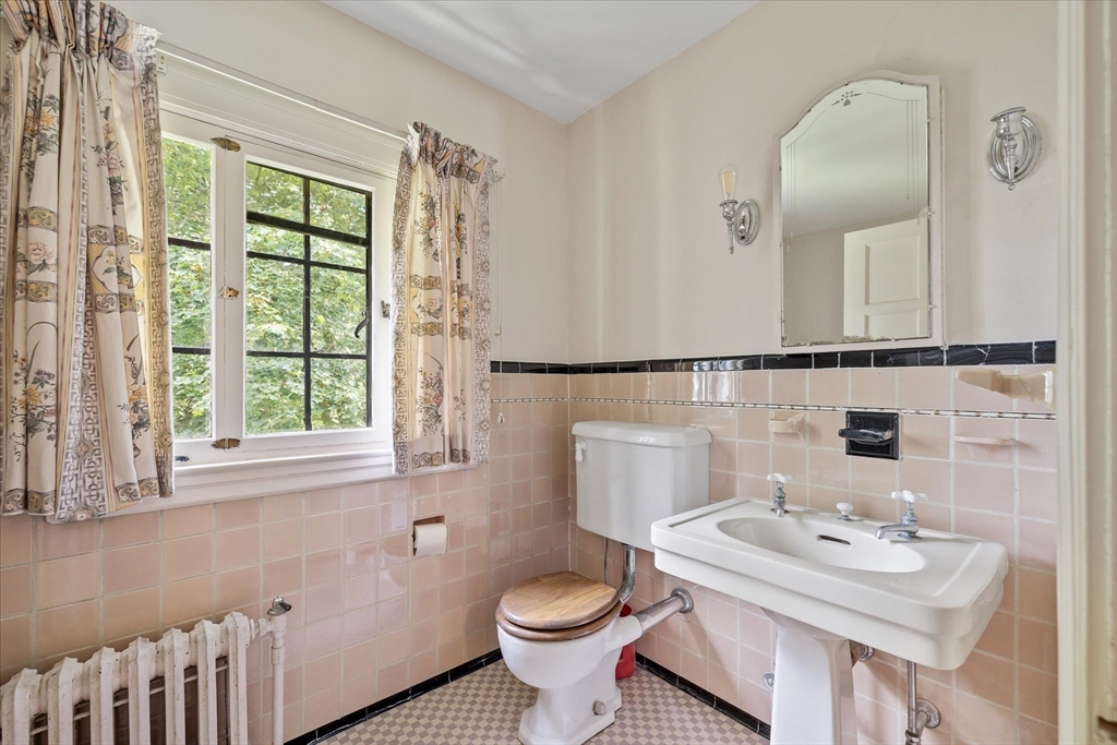 22 Audubon Road Worcester, MA 01602 - Photo 27 of 42