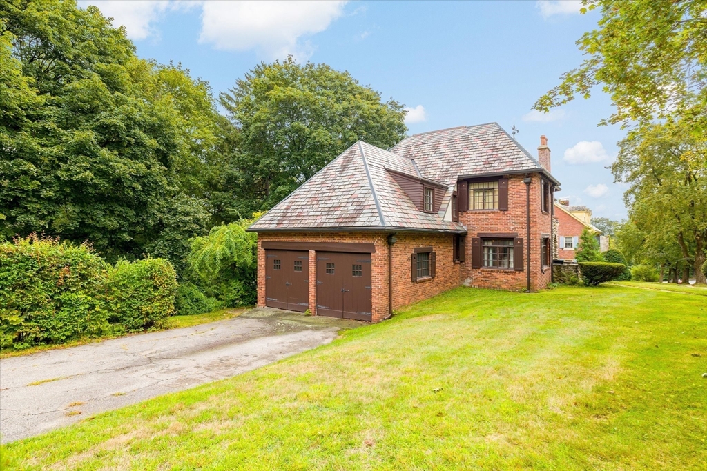 22 Audubon Road Worcester, MA 01602 - Photo 37 of 42