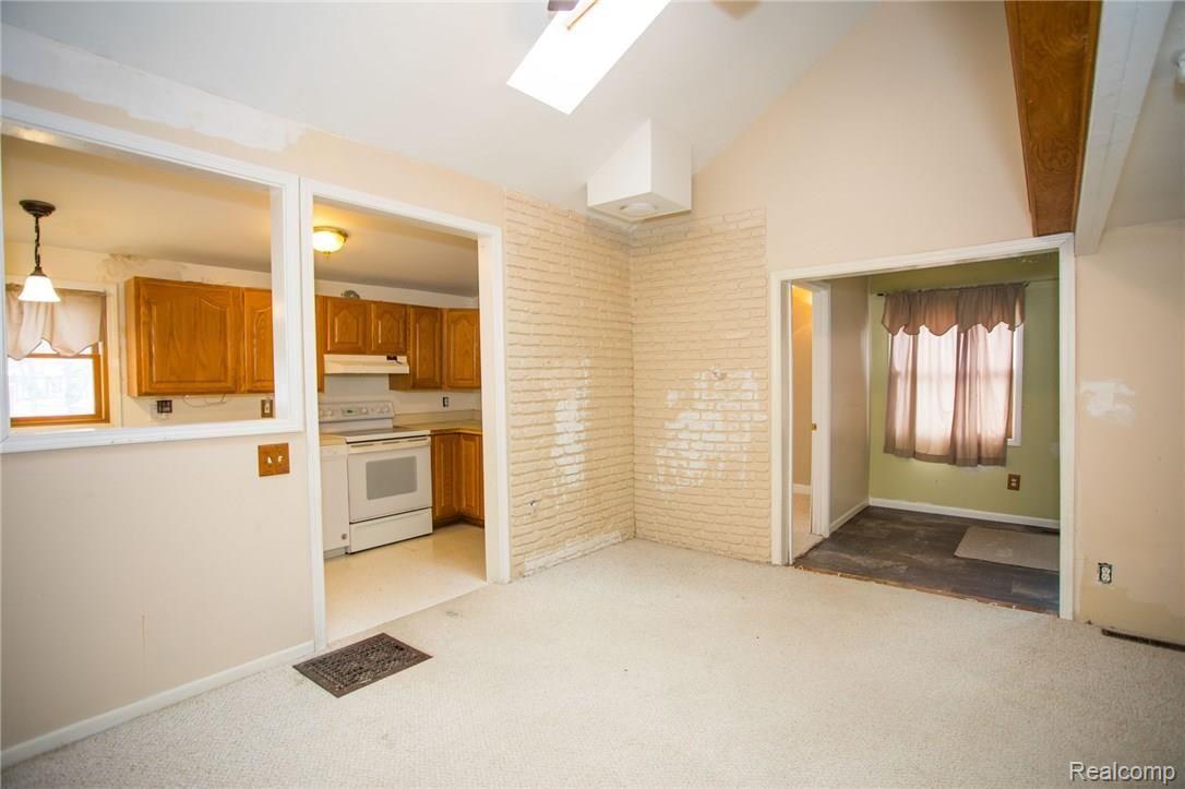 1500 Triangle Lake Road Howell, MI 48843 - Photo 11 of 39 4V8A5739.jpg