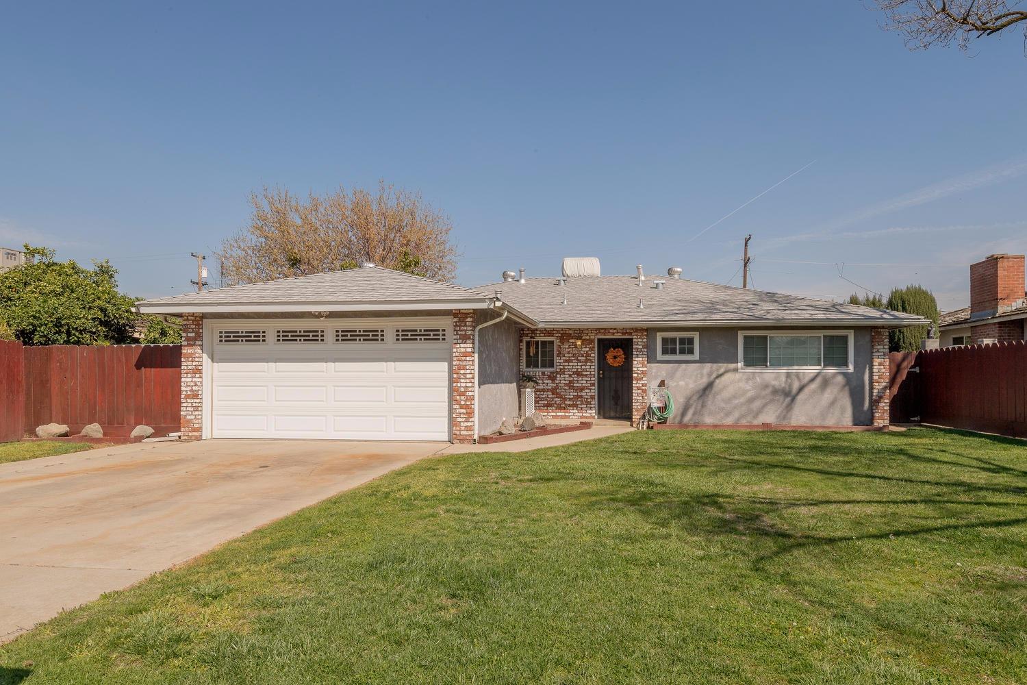 133 Maple Street Madera, CA 93637 - Photo 1 of 18 Gallery Image 1