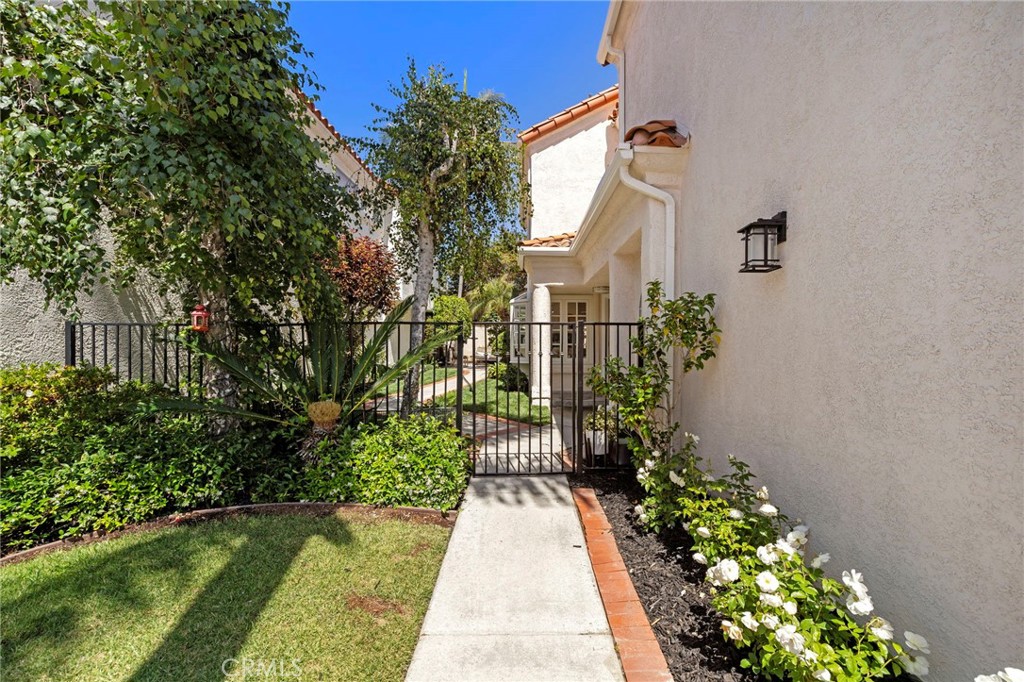 14 St Michael Dana Point, CA 92629 - Photo 32 of 39