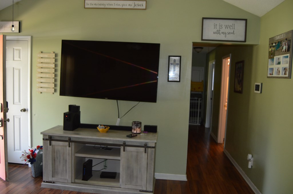 2079 Pinewood Road Sumter, SC 29154 - Photo 10 of 15