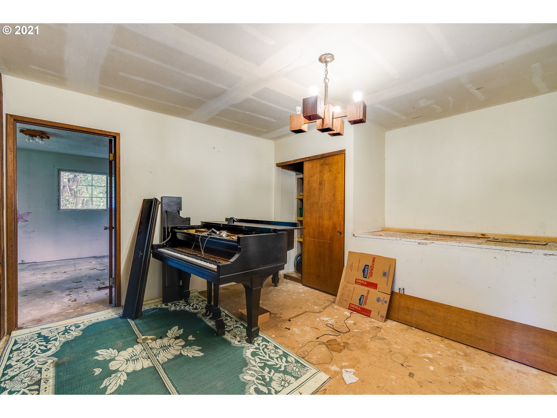 2000 Southeast Regner Road Gresham, OR 97080 - Photo 14 of 30 Gallery Image 14