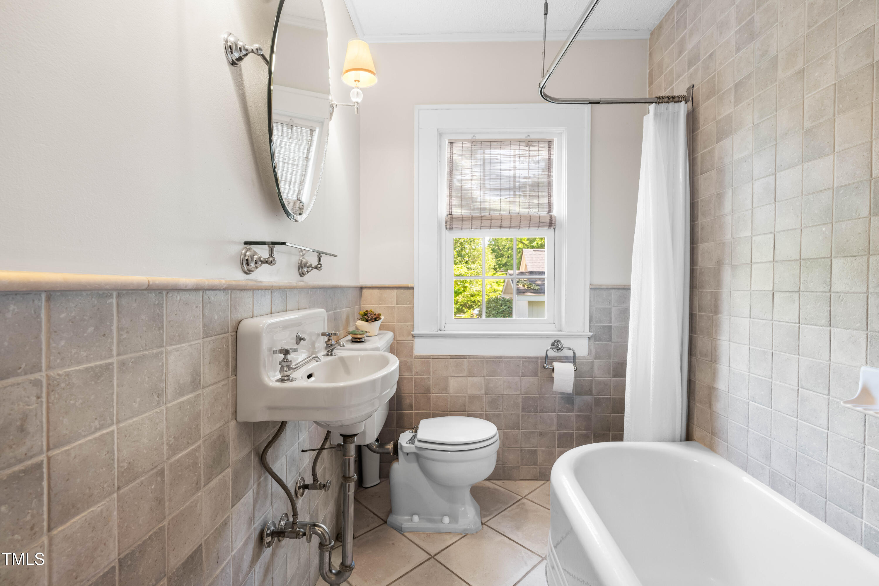 2725 Bedford Avenue Raleigh, NC 27607 - Photo 25 of 48 Hall bath