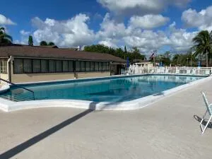 $1,650 | 446 Pine Glen Lane, Unit A1, Greenacres, FL 33463