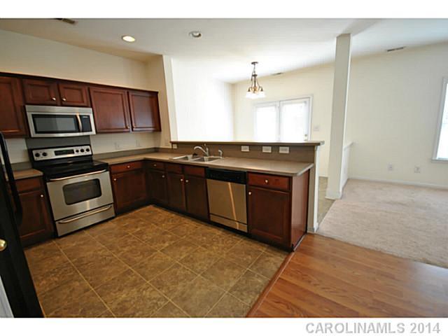 1922 Dundalk Road Charlotte, NC 28270 - Photo 4 of 16 Gallery Image 4