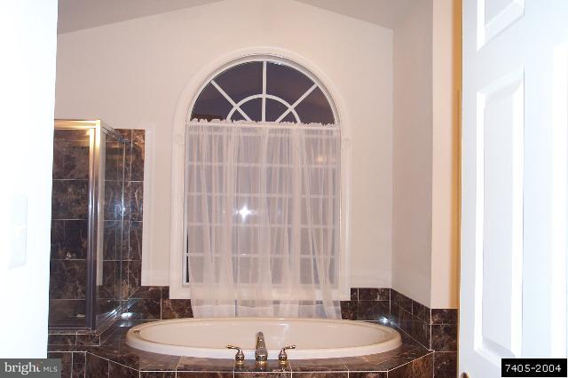 40 Fawn Hill Road, Unit 7 Hanover, PA 17331 - Photo 8 of 9
