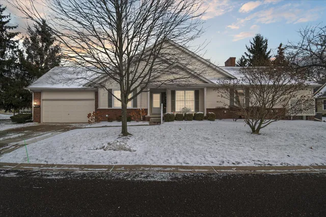 $499,900 | 39828 Village Run Drive, Northville, MI 48168