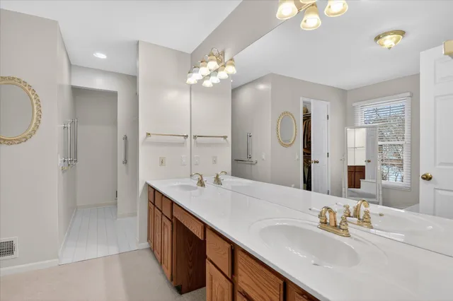 $499,900 | 39828 Village Run Drive, Northville, MI 48168