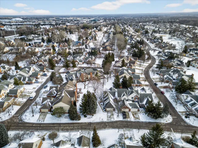 $499,900 | 39828 Village Run Drive, Northville, MI 48168