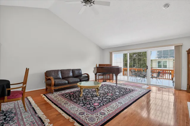 $499,900 | 39828 Village Run Drive, Northville, MI 48168