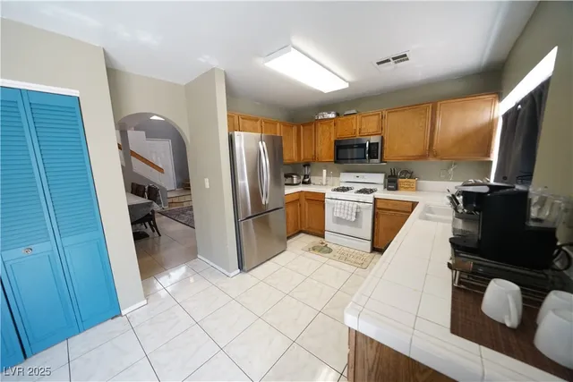 $2,000 | 156 Wynntry Drive, Henderson, NV 89074