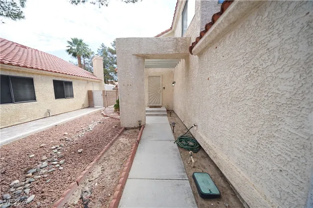 $2,000 | 156 Wynntry Drive, Henderson, NV 89074