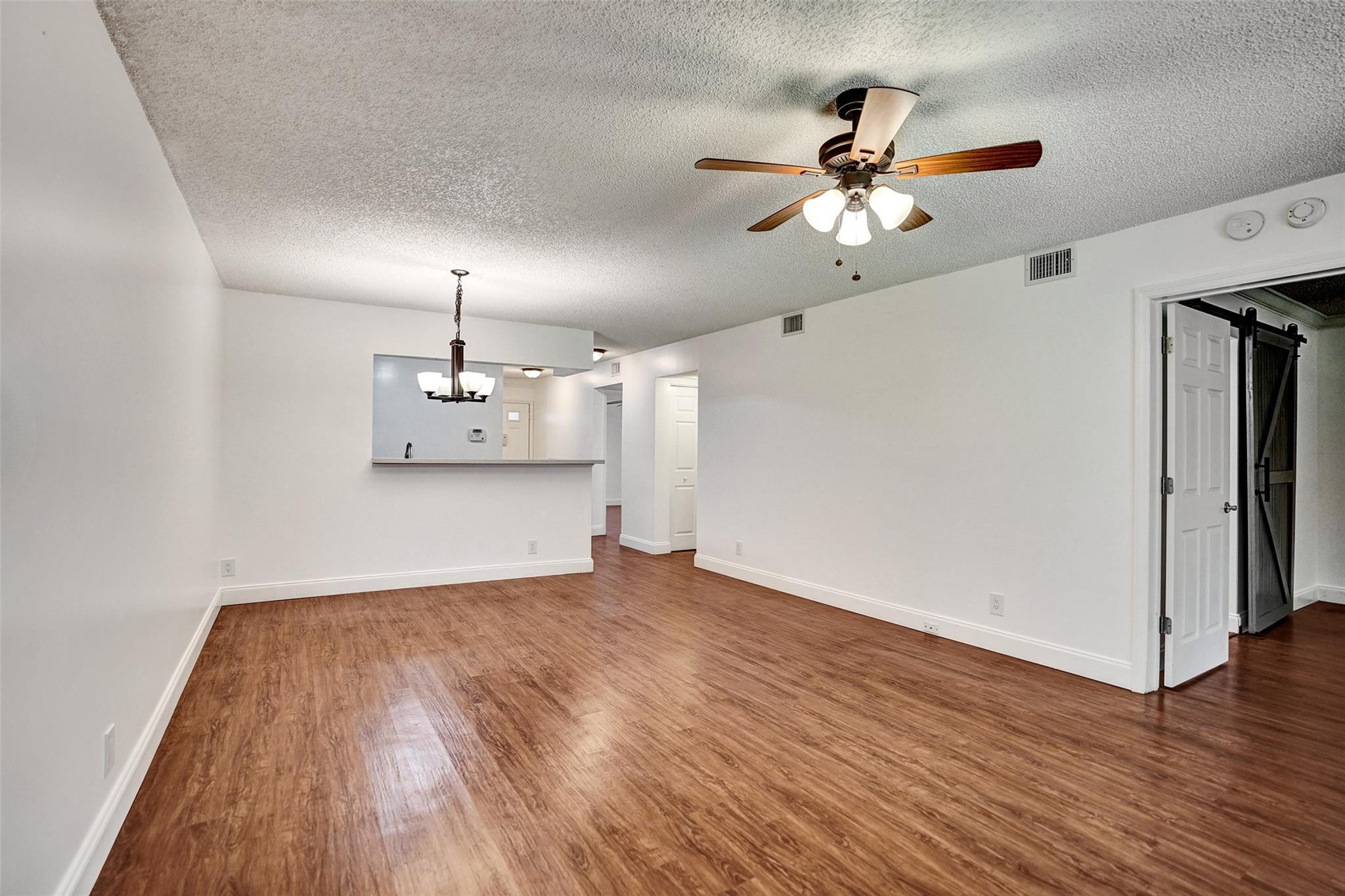 9215 Flynn Circle, Unit 6 Boca Raton, FL 33496 - Photo 11 of 34 Living room/Dining room