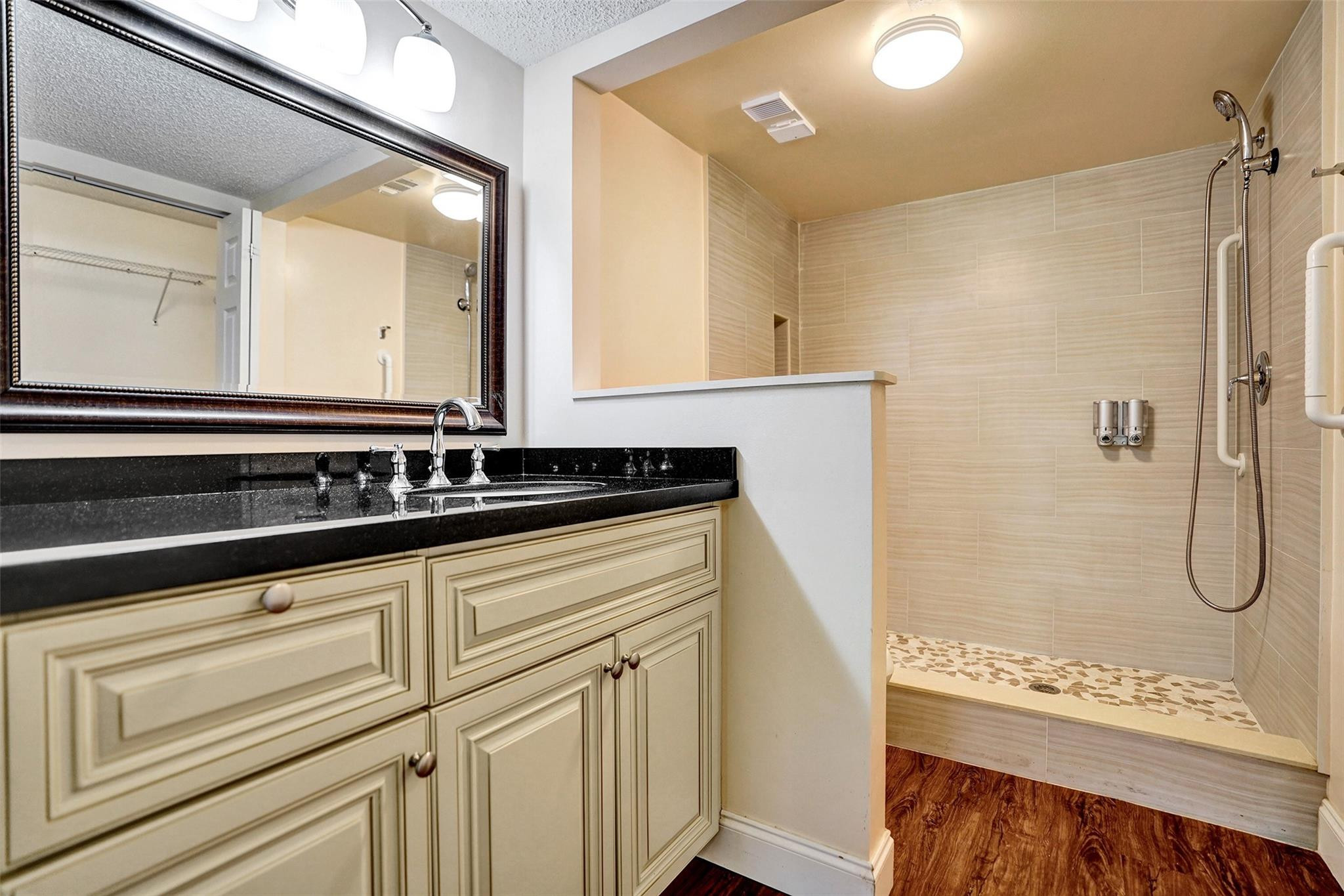 9215 Flynn Circle, Unit 6 Boca Raton, FL 33496 - Photo 19 of 34 Primary bathroom