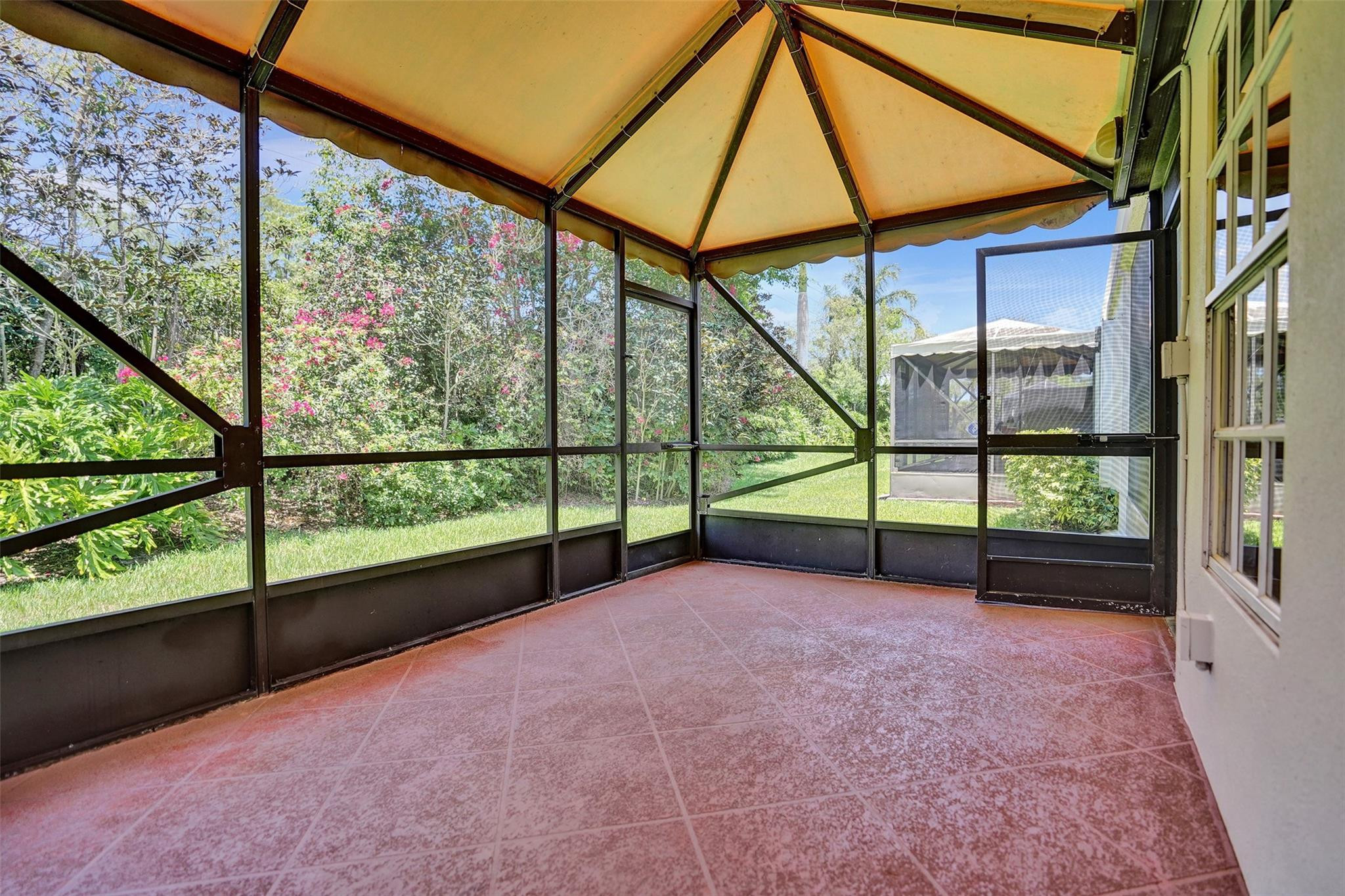 9215 Flynn Circle, Unit 6 Boca Raton, FL 33496 - Photo 28 of 34 Patio