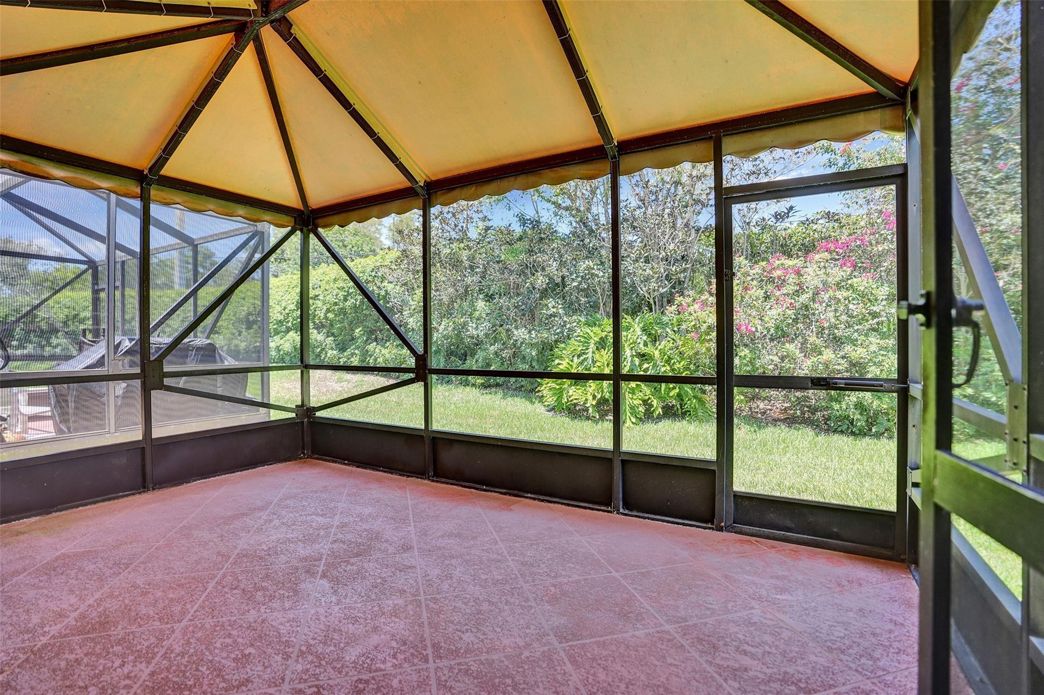 9215 Flynn Circle, Unit 6 Boca Raton, FL 33496 - Photo 30 of 34 Patio