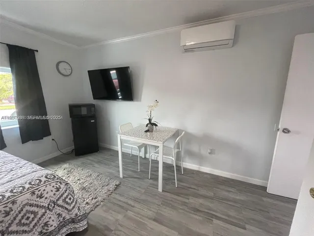 $1,200 | 7521 Harbour Boulevard, Unit 1, Miramar, FL 33023