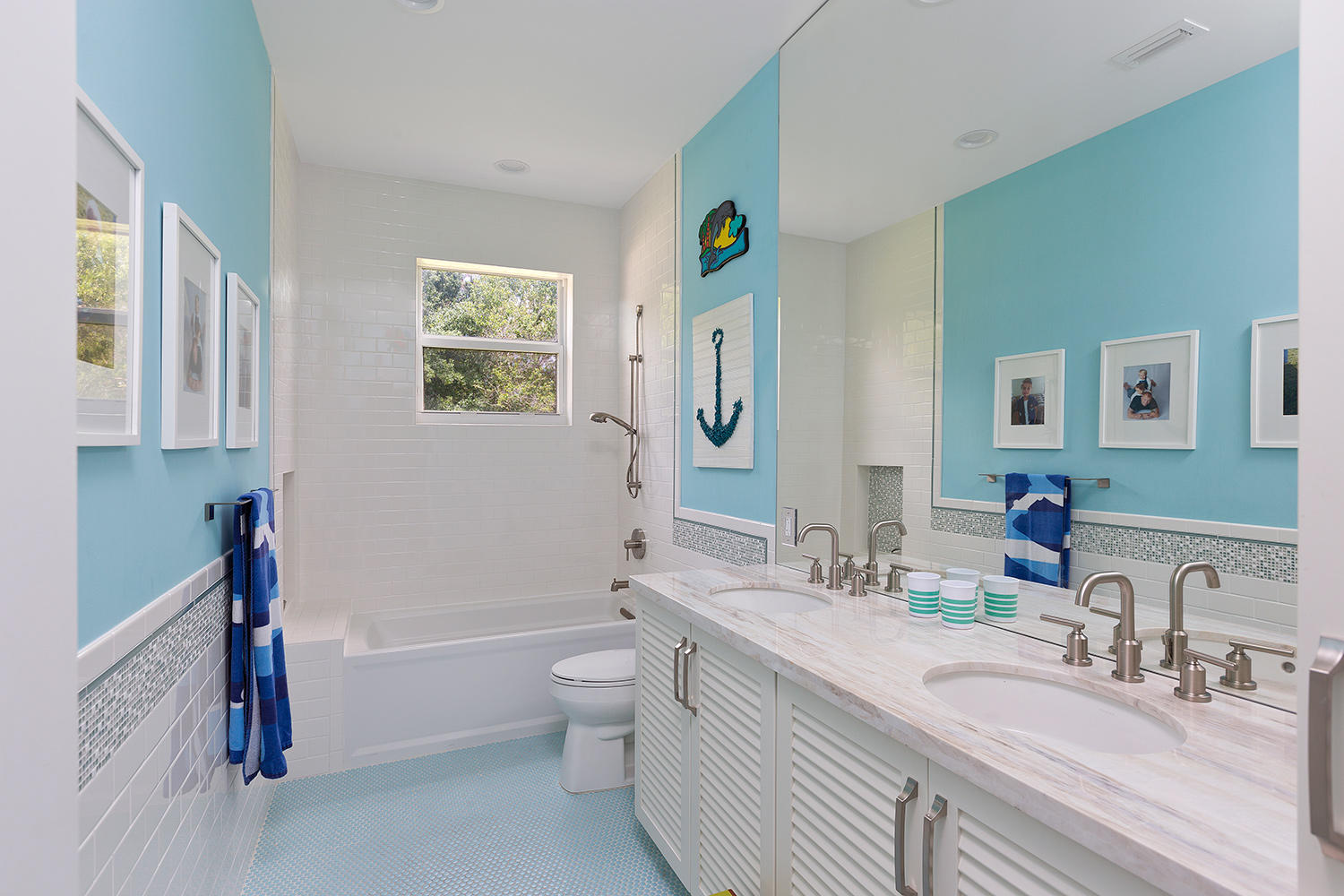 5260 Homeland Road Lake Worth, FL 33449 - Photo 18 of 33 31_KidsBathroom copy
