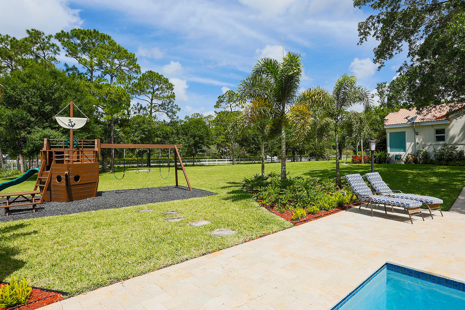 5260 Homeland Road Lake Worth, FL 33449 - Photo 31 of 33 38_FrontYard copy