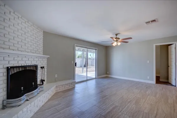 $2,900 | 1424 West 6th Place, Mesa, AZ 85201