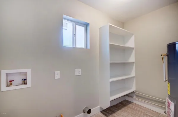 $2,900 | 1424 West 6th Place, Mesa, AZ 85201