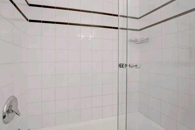 $369,000 | 340 West Diversey Parkway, Unit 2718, Chicago, IL 60657