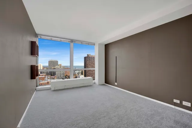 $369,000 | 340 West Diversey Parkway, Unit 2718, Chicago, IL 60657