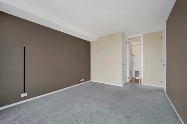 $369,000 | 340 West Diversey Parkway, Unit 2718, Chicago, IL 60657