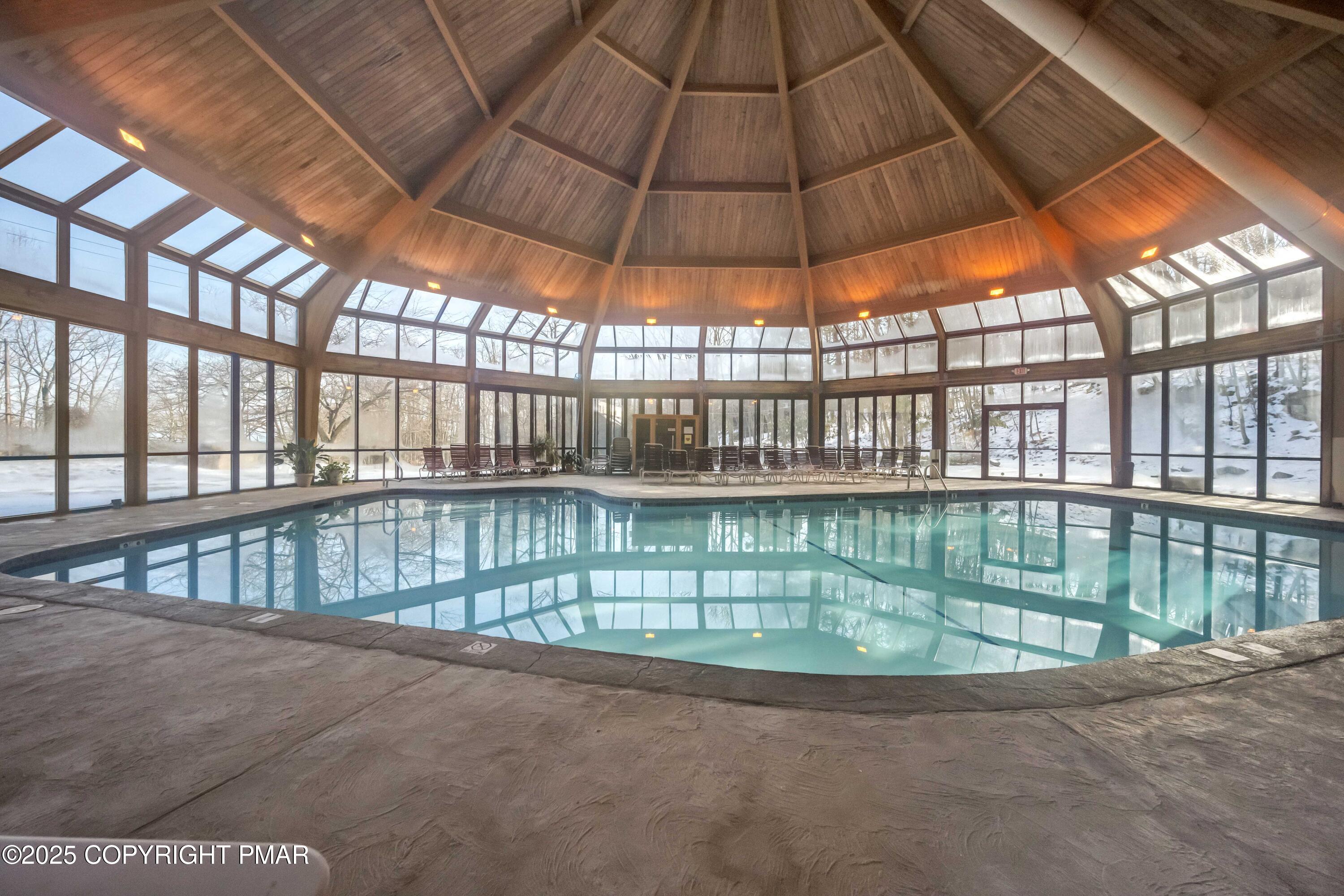 296 Overlook Way Tannersville, PA 18372 - Photo 30 of 44 a view of a balcony