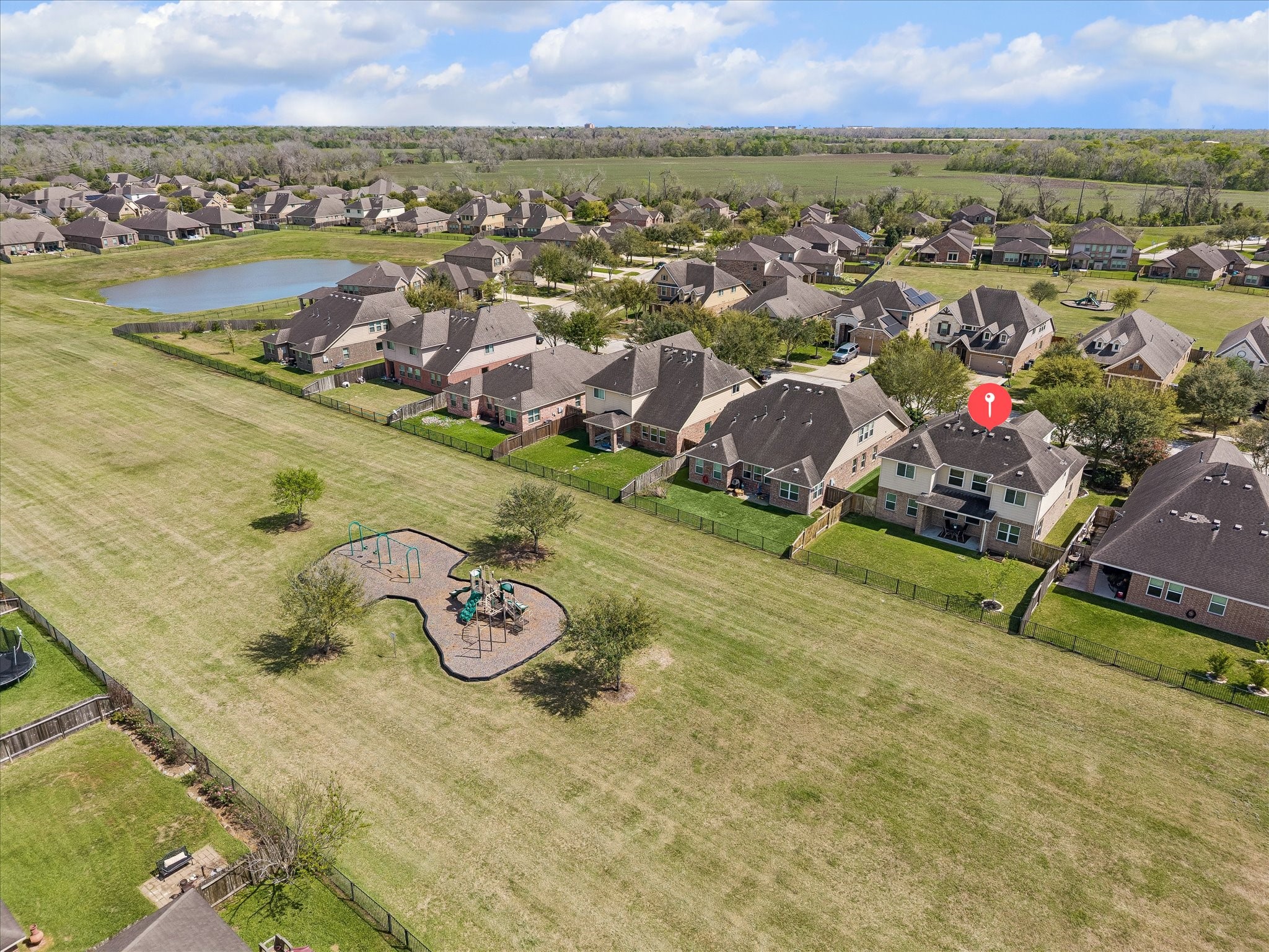 5922 Watford Bend Rosenberg, TX 77471 - Photo 27 of 34 an aerial view of residential houses with outdoor space