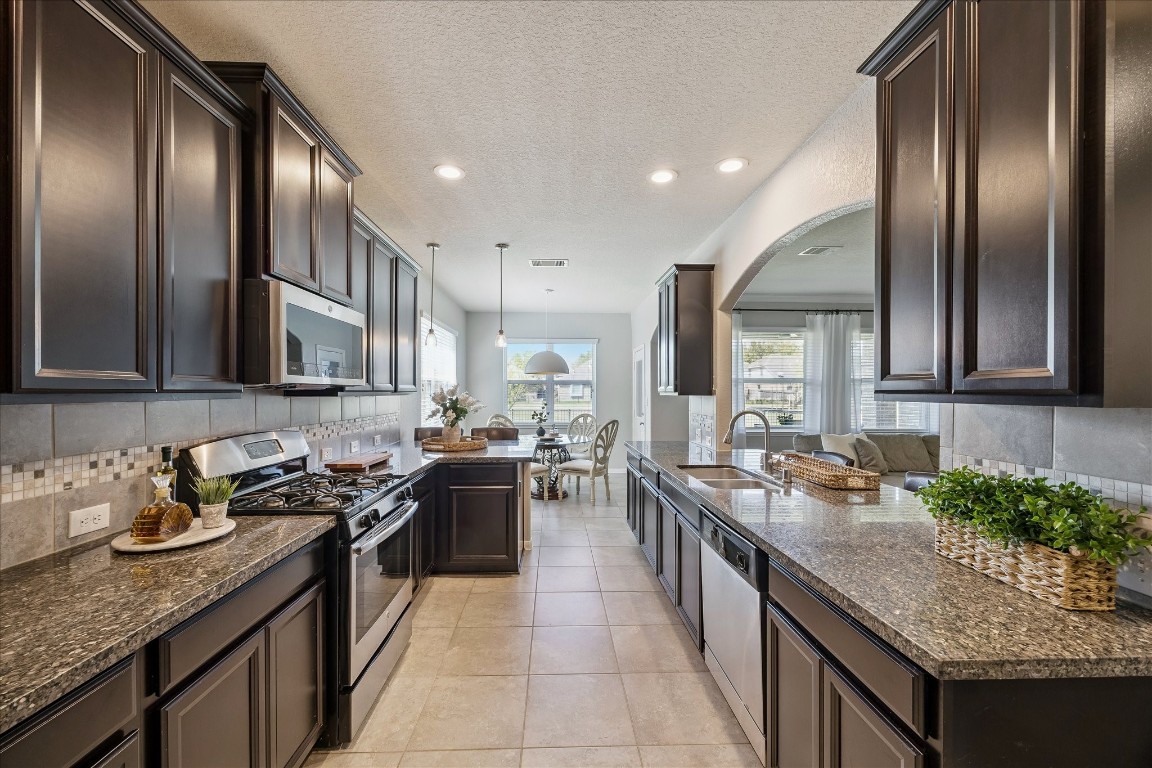 5922 Watford Bend Rosenberg, TX 77471 - Photo 7 of 34