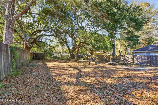 $229,000 | 9823 Ala Moana Street, Diamondhead, MS 39525