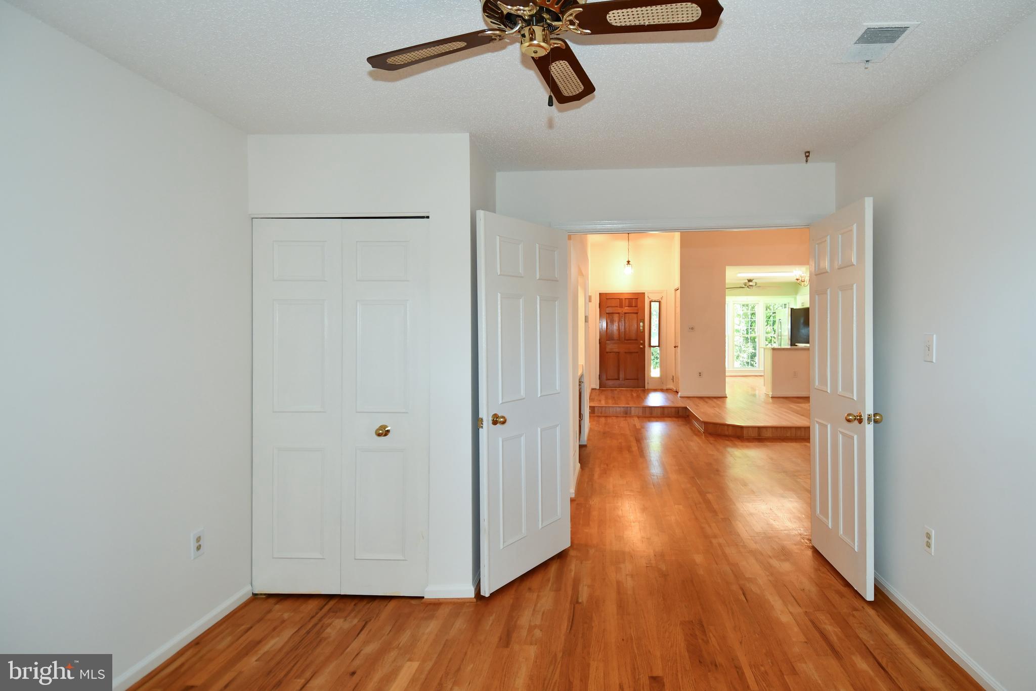 6730 Anders Terrace Springfield, VA 22151 - Photo 13 of 38