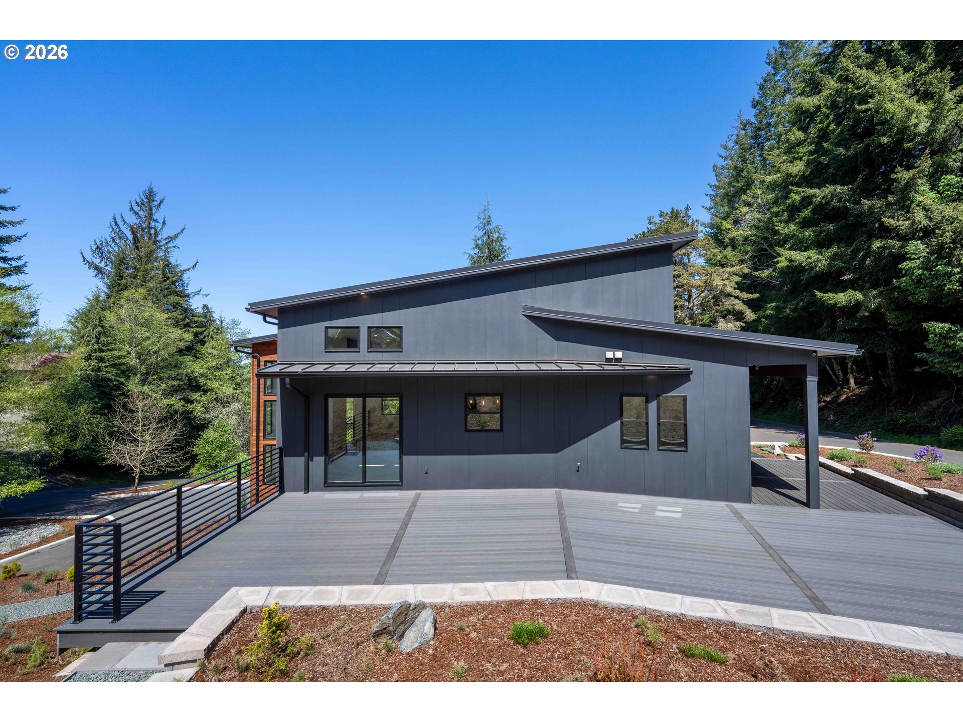 1192 Shon-Sta Way Coos Bay, OR 97420 - Photo 12 of 48
