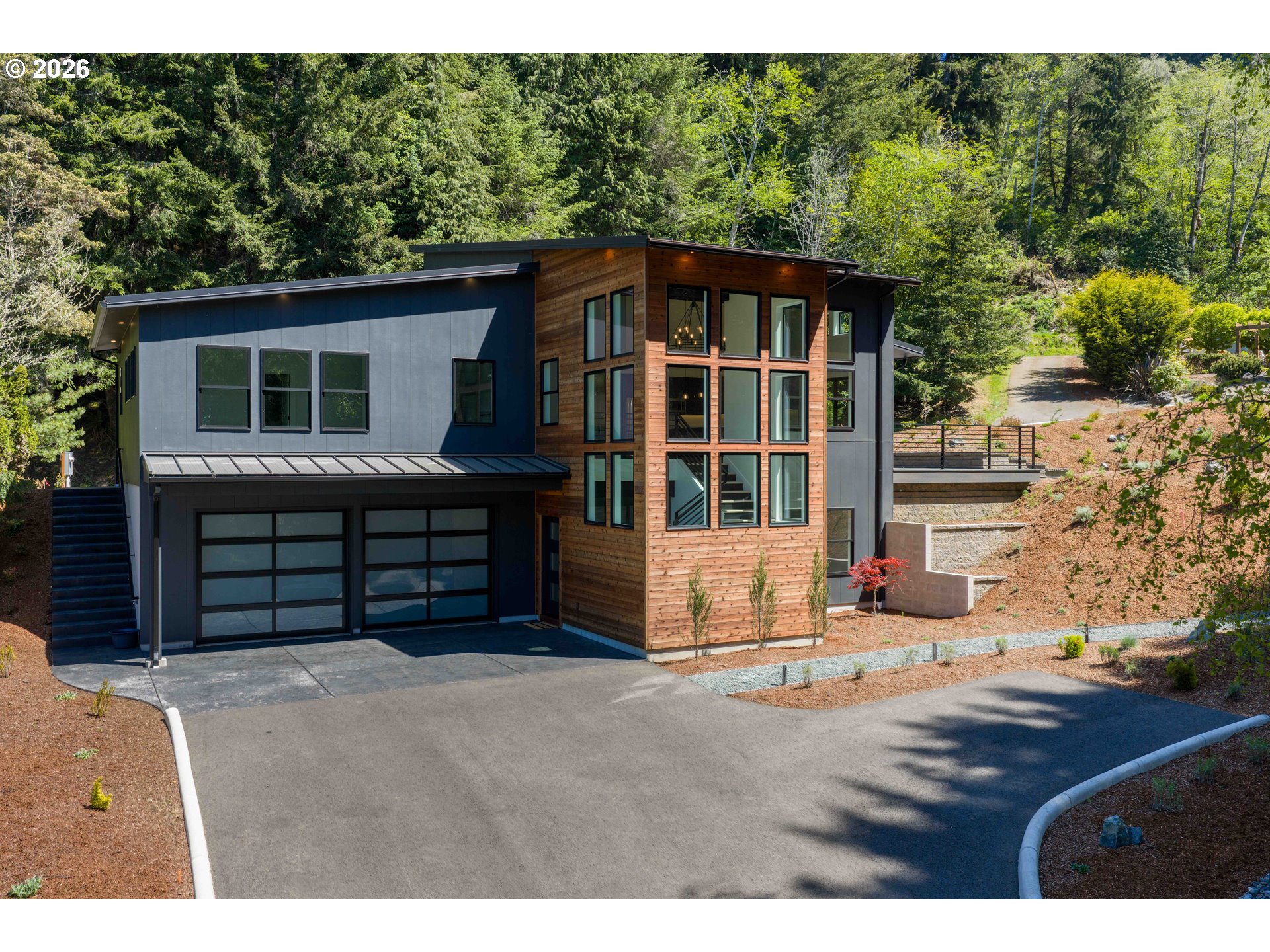 1192 Shon-Sta Way Coos Bay, OR 97420 - Photo 8 of 48