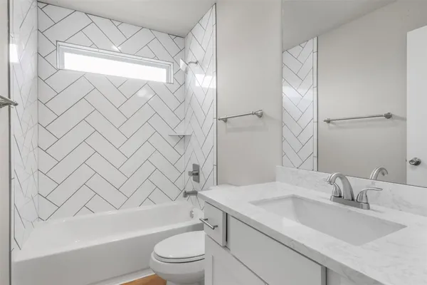 $2,150 | 1222 East 33rd Street, Houston, TX 77022