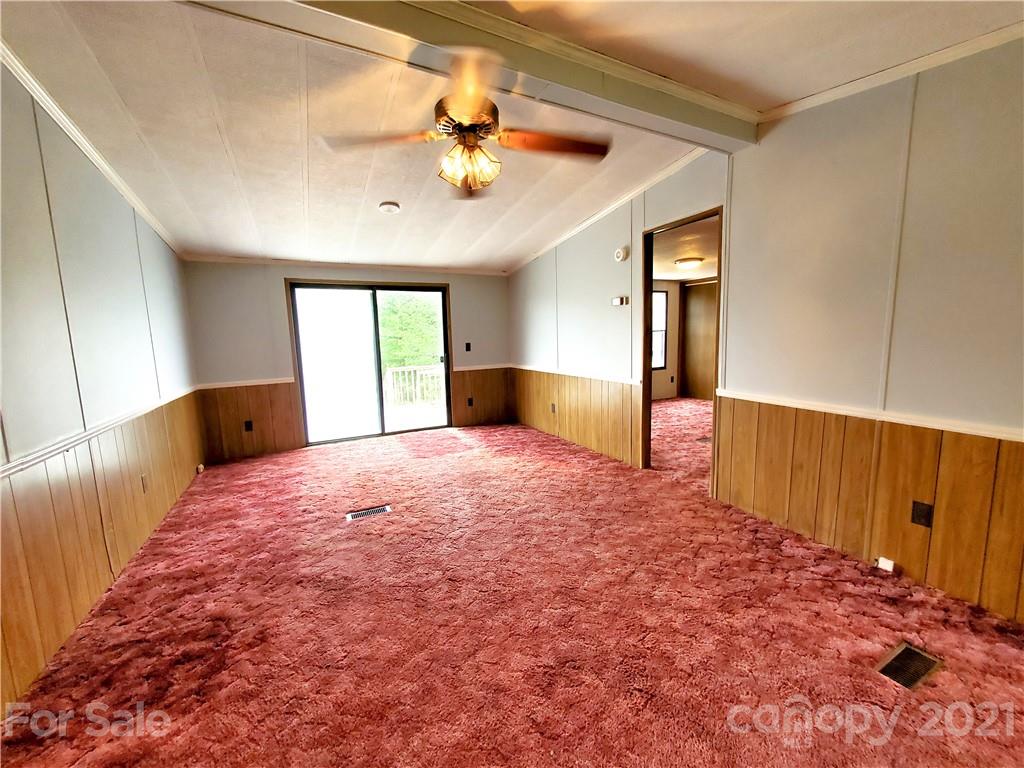 1118 Drag Strip Road Hudson, NC 28638 - Photo 4 of 18 Gallery Image 4