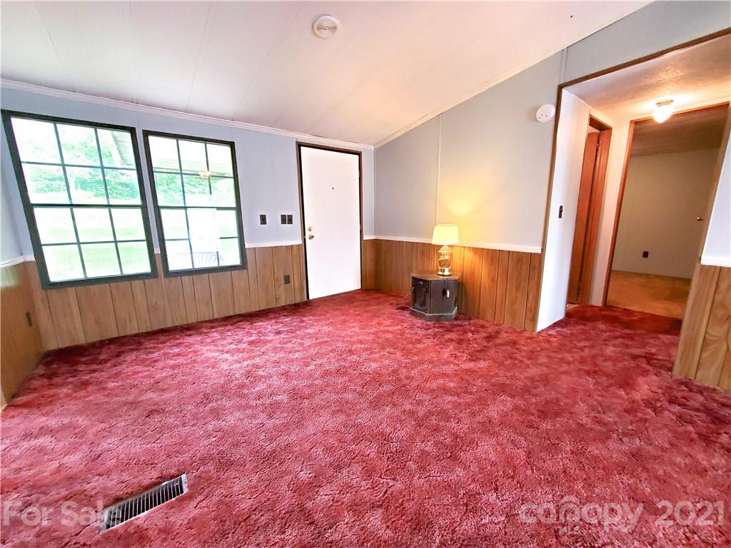 1118 Drag Strip Road Hudson, NC 28638 - Photo 5 of 18 Gallery Image 5